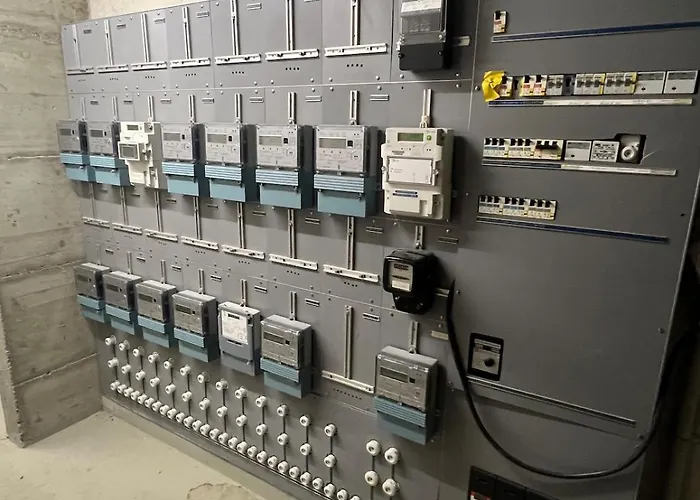 Top, Thermalquellen, Skigebiet * 洛伊克巴德